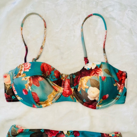 NEW L'AGENCE Rococo Roses Alexandria Underwire Bikini Top & bottom - Picture 4 of 8